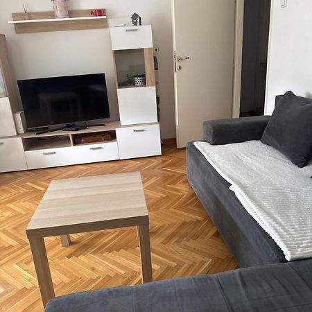 Apartman Fuerte 2 Belgrad Exteriör bild