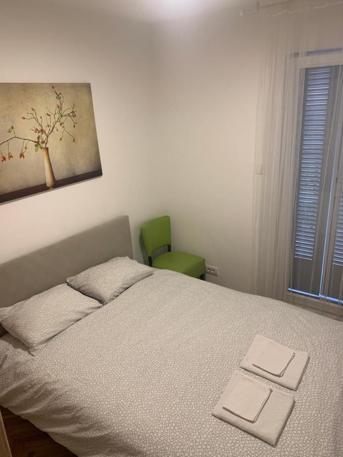 Apartman Fuerte 2 Belgrad Exteriör bild