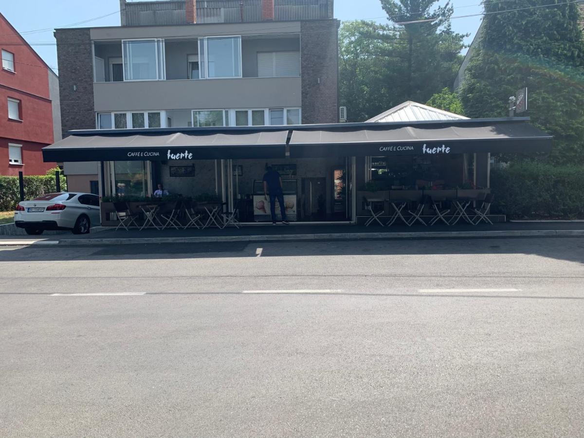 Apartman Fuerte 2 Belgrad Exteriör bild